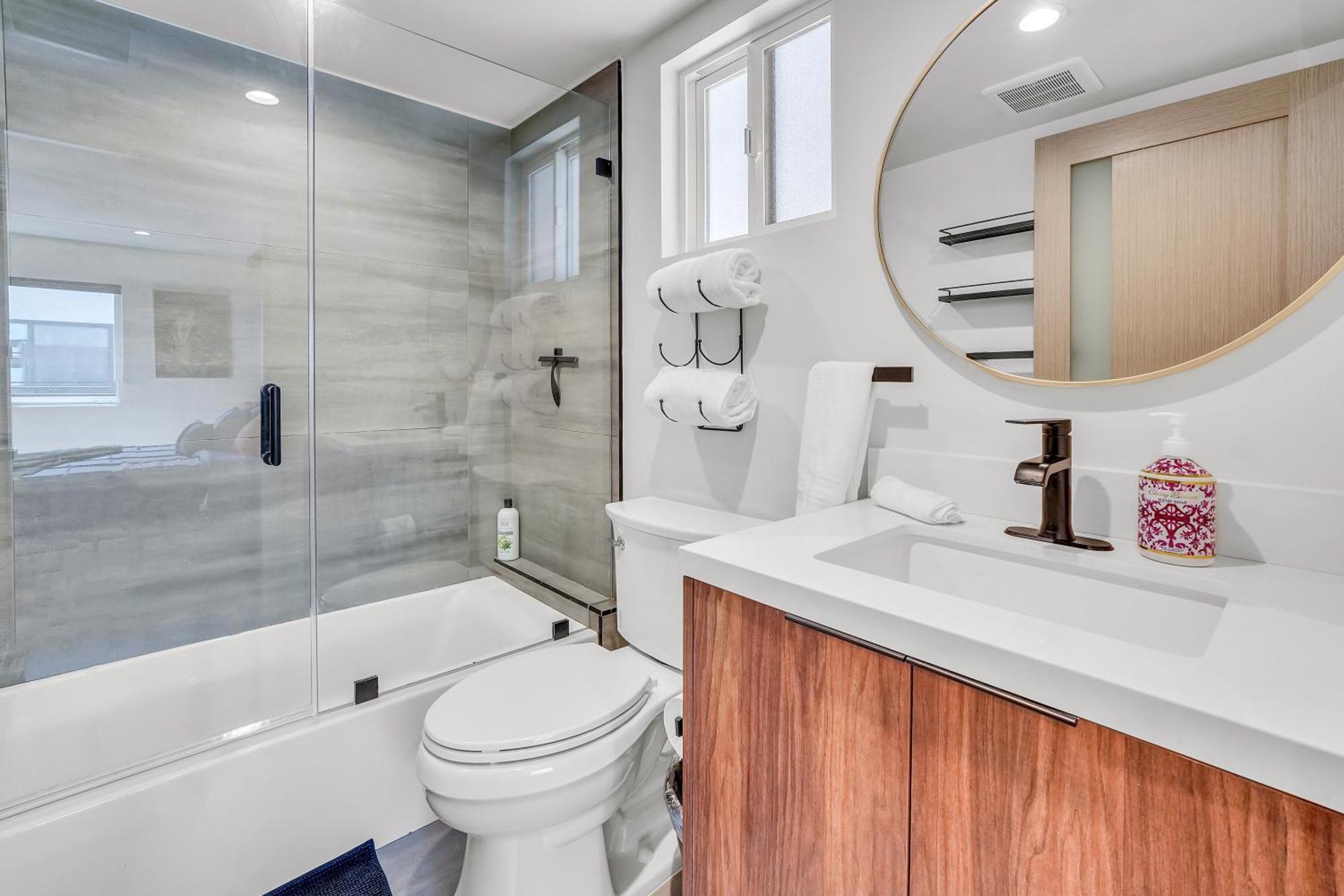 לוס אנג'לס Stylish Sherman Oaks Townhouse 3Bed + 3.5Bath All Master Suites מראה חיצוני תמונה